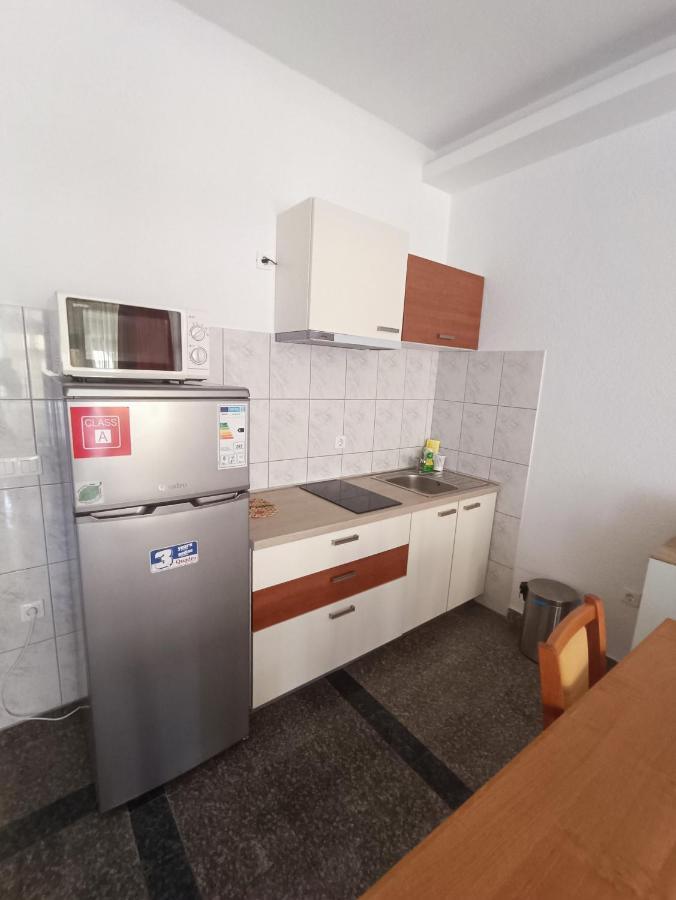 Apartmani Centar Starigrad Paklenica Eksteriør billede