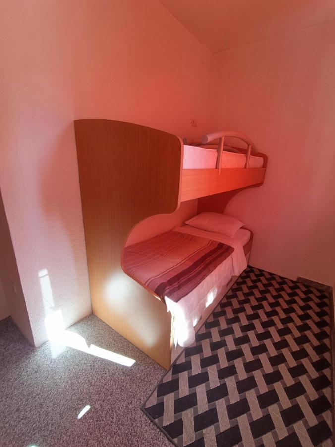 Apartmani Centar Starigrad Paklenica Eksteriør billede